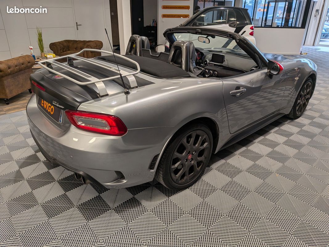 Abarth 124 spider 1.4 170 ch abarth bva garantie (image 18)