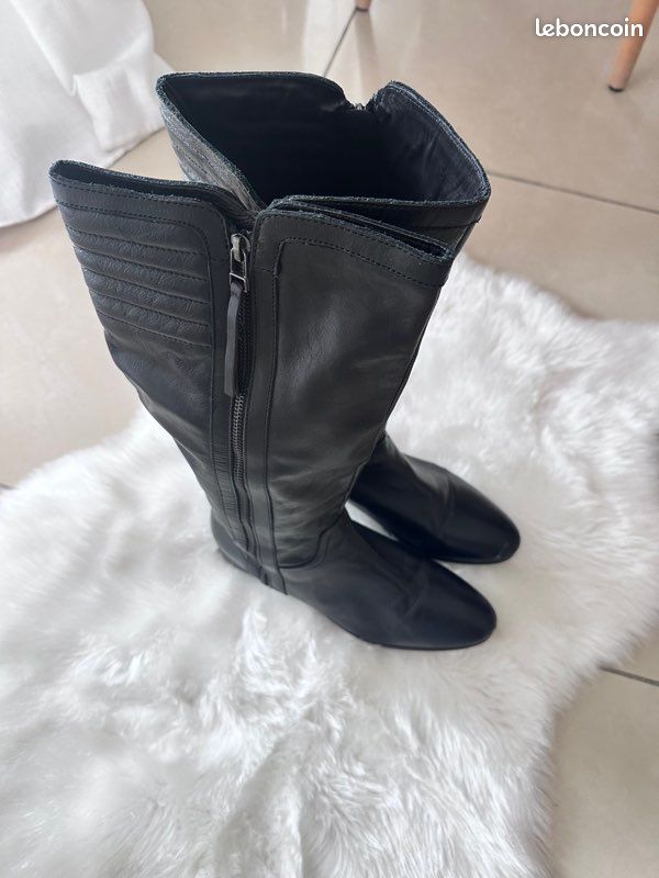Bottes noires femme (image 4)
