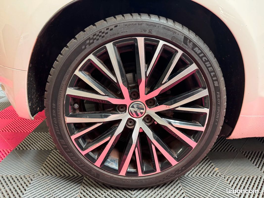 VOLKSWAGEN SCIROCCO LIFE 1.4 TSI 122 cv + TOIT OUVRANT + SIÈGES AV CHAUFFANTS + CLIMATISATION BI-ZONE + RADAR AR (image 29)