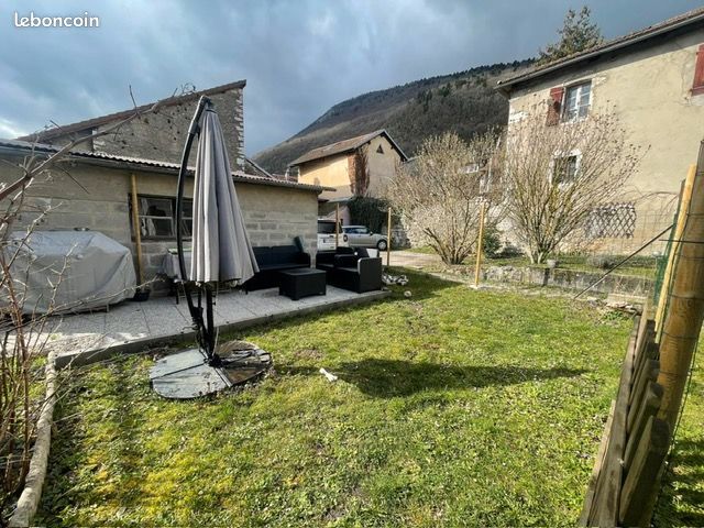 Appartement 3 pièces 71 m² · à Collonges · 71 m² · 1 390 €