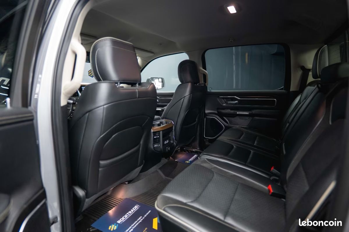 Dodge RAM 1500 Laramie Night Edition 5.7 V8 HEMI GPL 401 ch 4x4 – Offroad – BRC (image 30)
