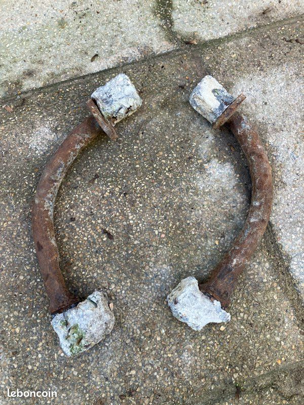 Paire de chasses roues en fonte (image 2)