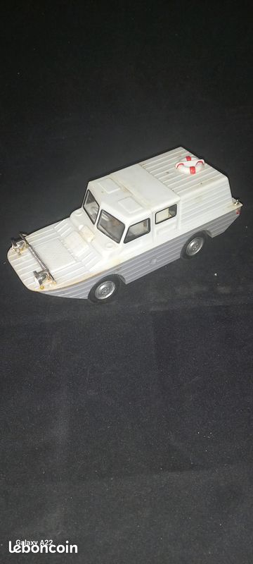 703569_3