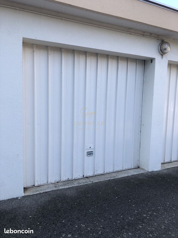 Parking 14 m² · à La Ciotat · 14 m² · 130 €/mois