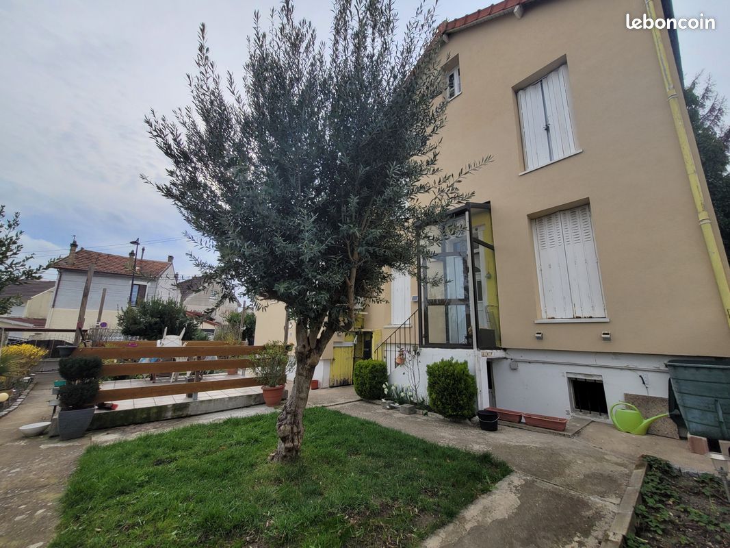 Maison 4 pièces 80 m² · à Saint-Denis · 80 m² · 289 000 €