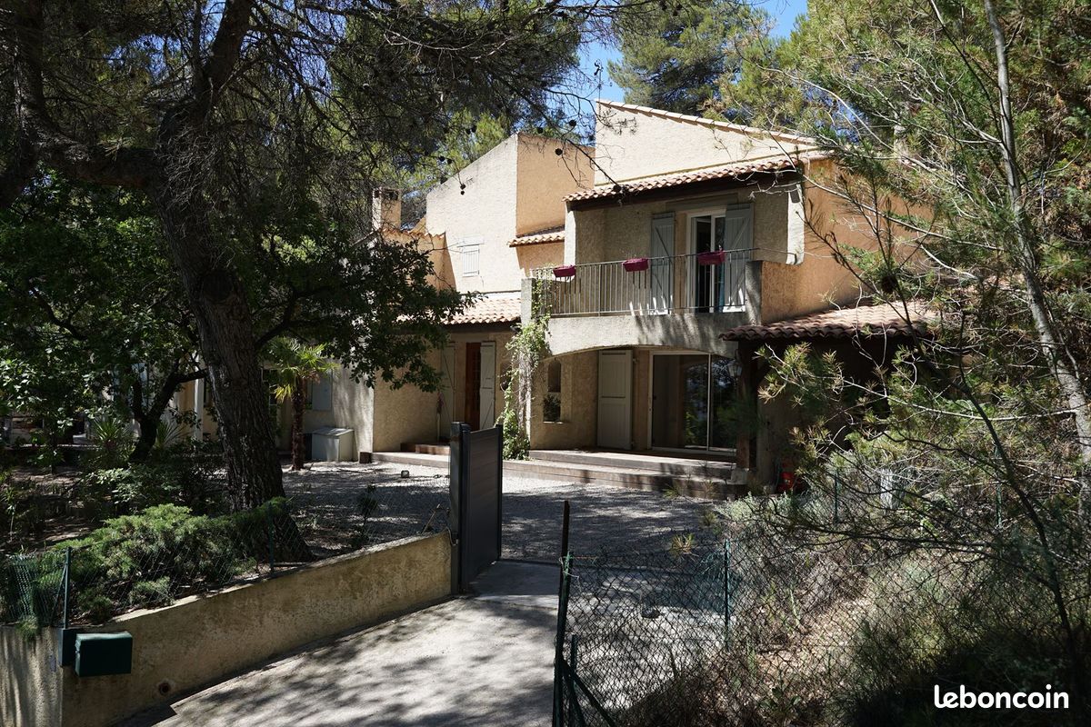 Maison 7 pièces 200 m² · à Pierrevert · 200 m² · 580 000 €