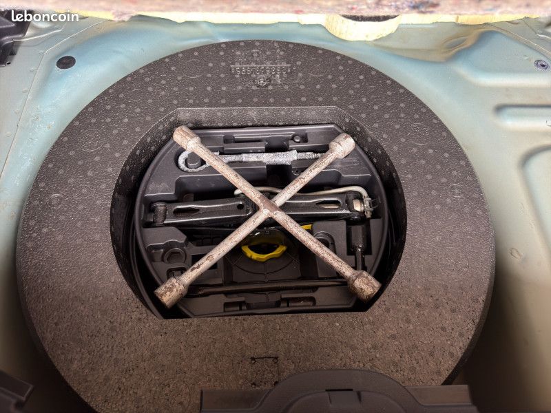 Citroen C3 PICASSO 1.6 HDI90 CONFORT à partir de 146,90 /mois (image 33)