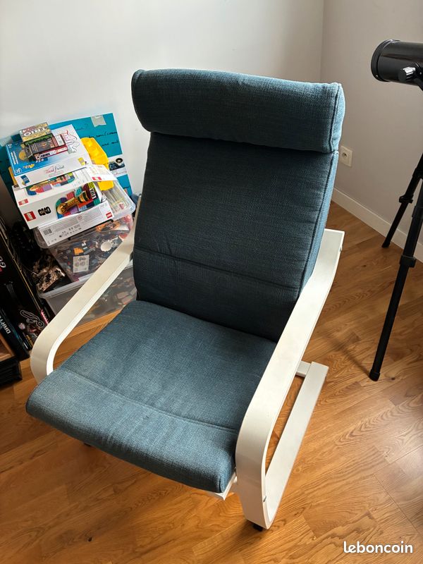 Fauteuil POANG IKEA (image 1)