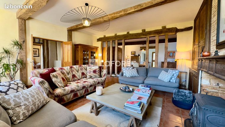 Maison 7 pièces 262 m²