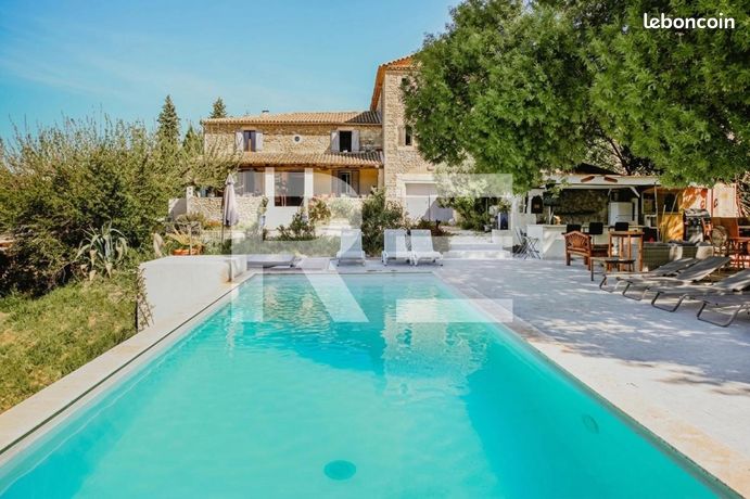 Mas 19 pièces 486 m²