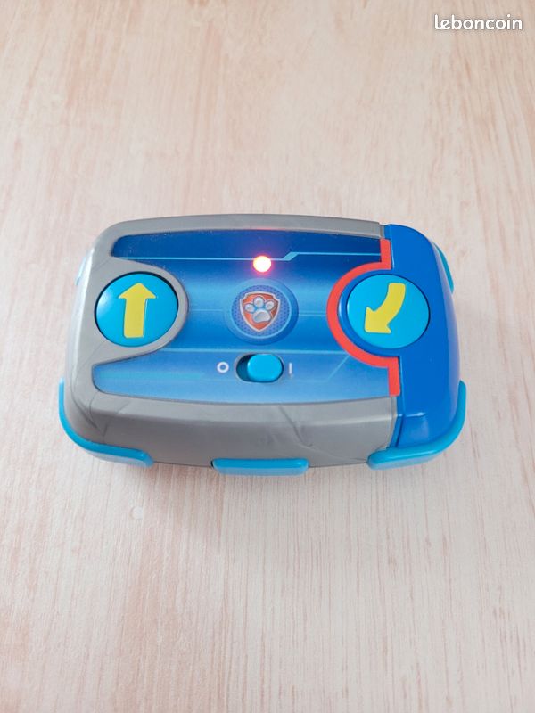 19.99€ au lieu de 34.99€ soit une réduction de 43% LA PAT' PATROUILLE - VÉHICULE RC MARCUS - Voiture Radiocommandée Avec Télécommande Adaptée Aux Petites Mains La Pat' Patrouille