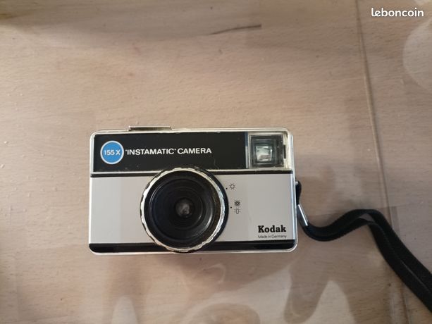 Vintage Kodak Instamatic 155X Camera mit Blitzwürfel (Gebraucht) in Schaffhausen für CHF 7.5
