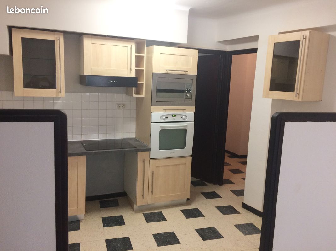 Appartement 3 pièces 72 m² · à Saint-André-de-Sangonis · 72 m² · 690 €