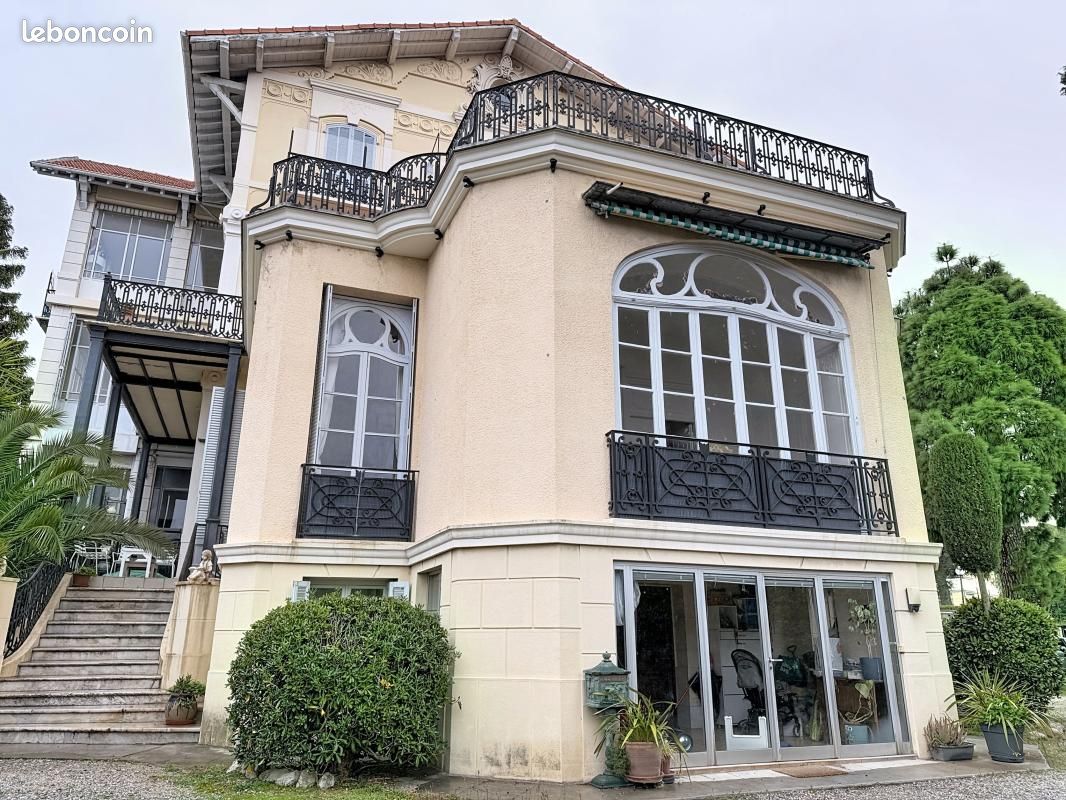 Appartement 3 pièces 100 m² · à Nice · 100 m² · 2 150 €/mois