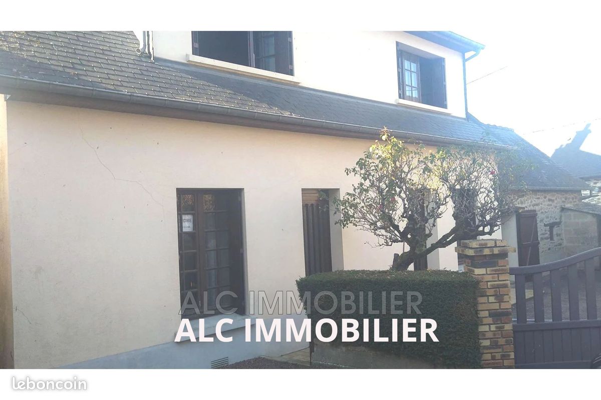 Maison 5 pièces 100 m² · à Saint-Georges-le-Gaultier · 100 m² · 104 700 €