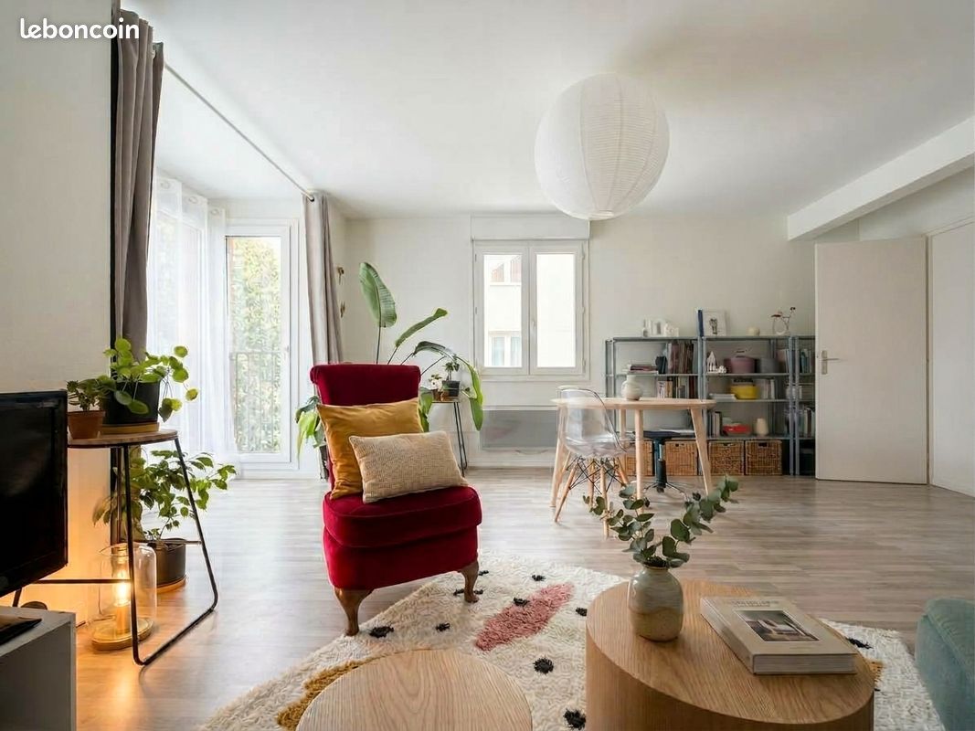 Appartement 3 pièces 67 m² · à Orléans · 67 m² · 128 000 €