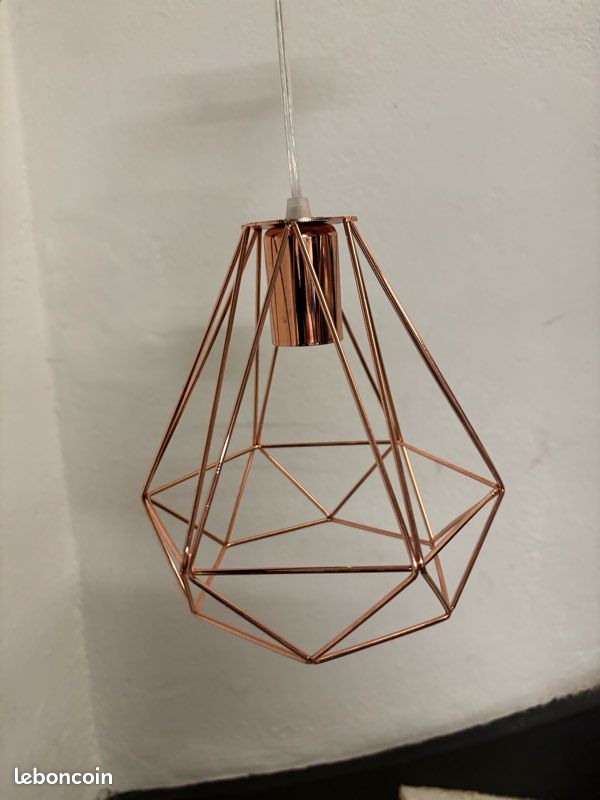 Lustre (image 1)