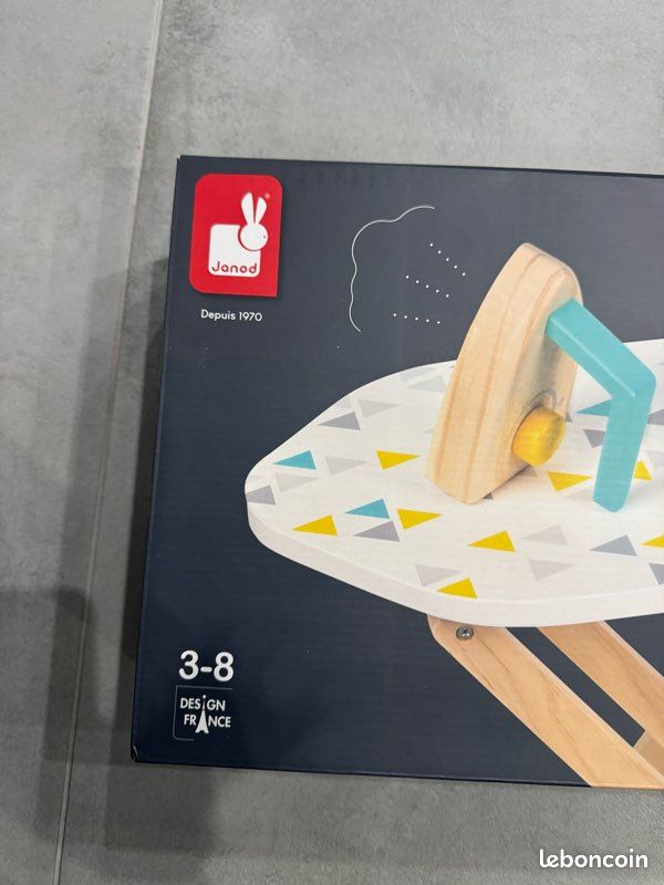 KADAX Table à Repasser Pliable 100 x 30 cm, Planche à Repasser Robuste et Pratique dotée d'une KADAX Table à Repasser Pliable 100 x 30 cm, Planche à Repasser Robuste et Pratique dotée d'une
