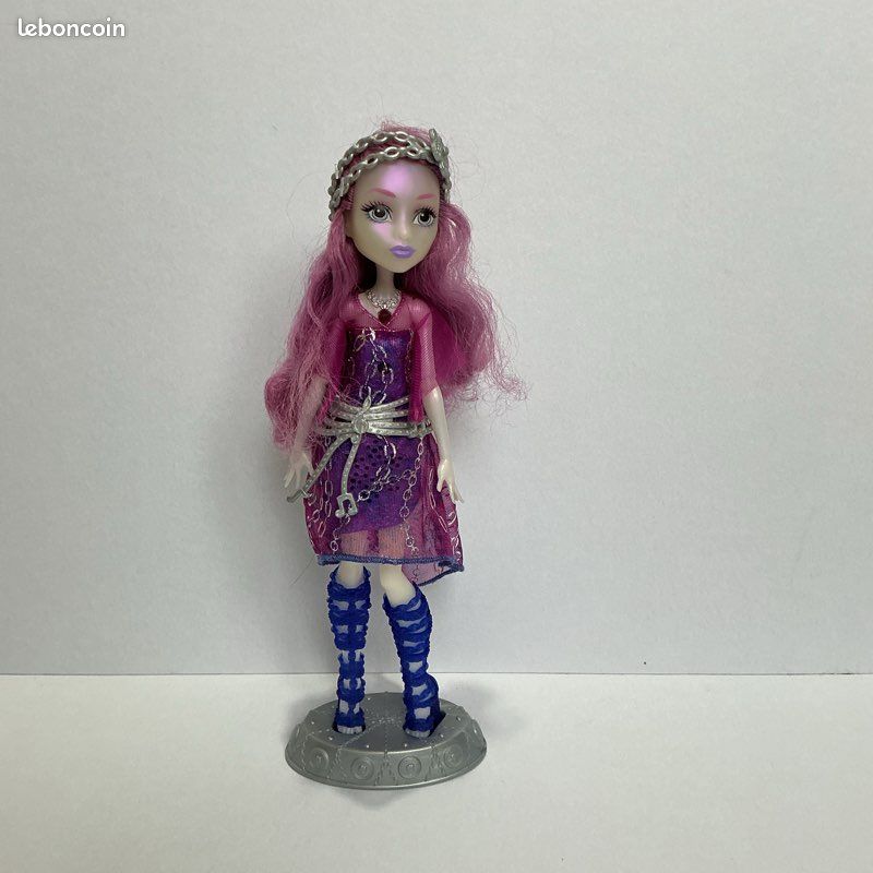 Poupée monster high (image 1)