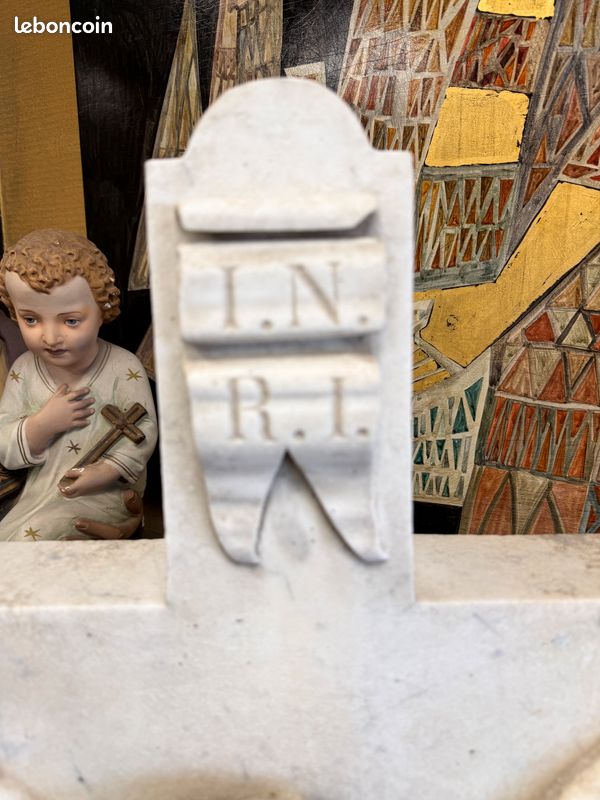 Statue De Jésus En Croix Dorée - Figurine Catholique Ornement De Bureau GARVALON