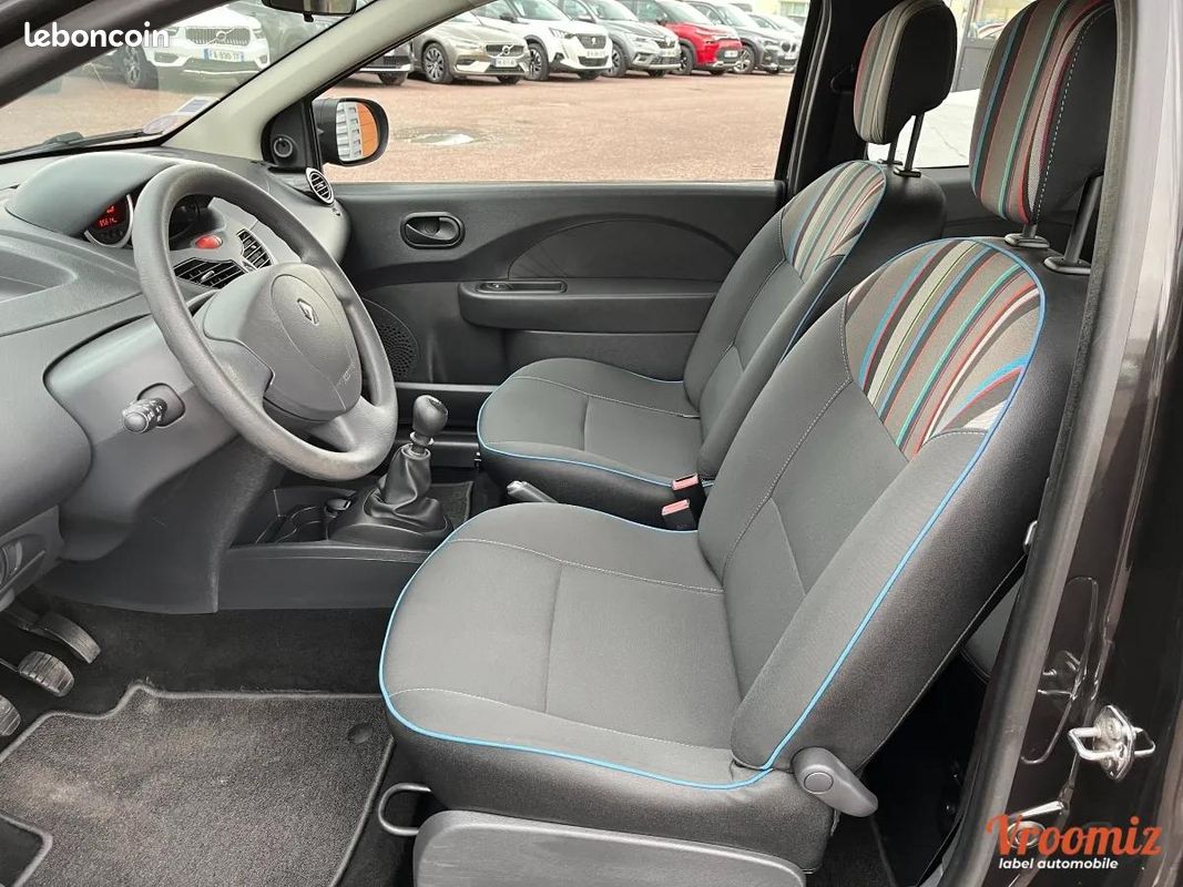 Renault Twingo 1.2 LEV 75 LIMITED (image 7)