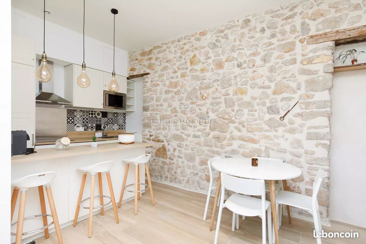 Appartement 3 pièces 45 m² · à Antibes · 45 m² · 1 480 €