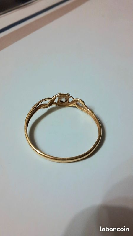 Bague En Or 18 Carats 750/1000 Avec Diamant - Taille 50/51 - 2,34 Grammes - Occasion - Origine France