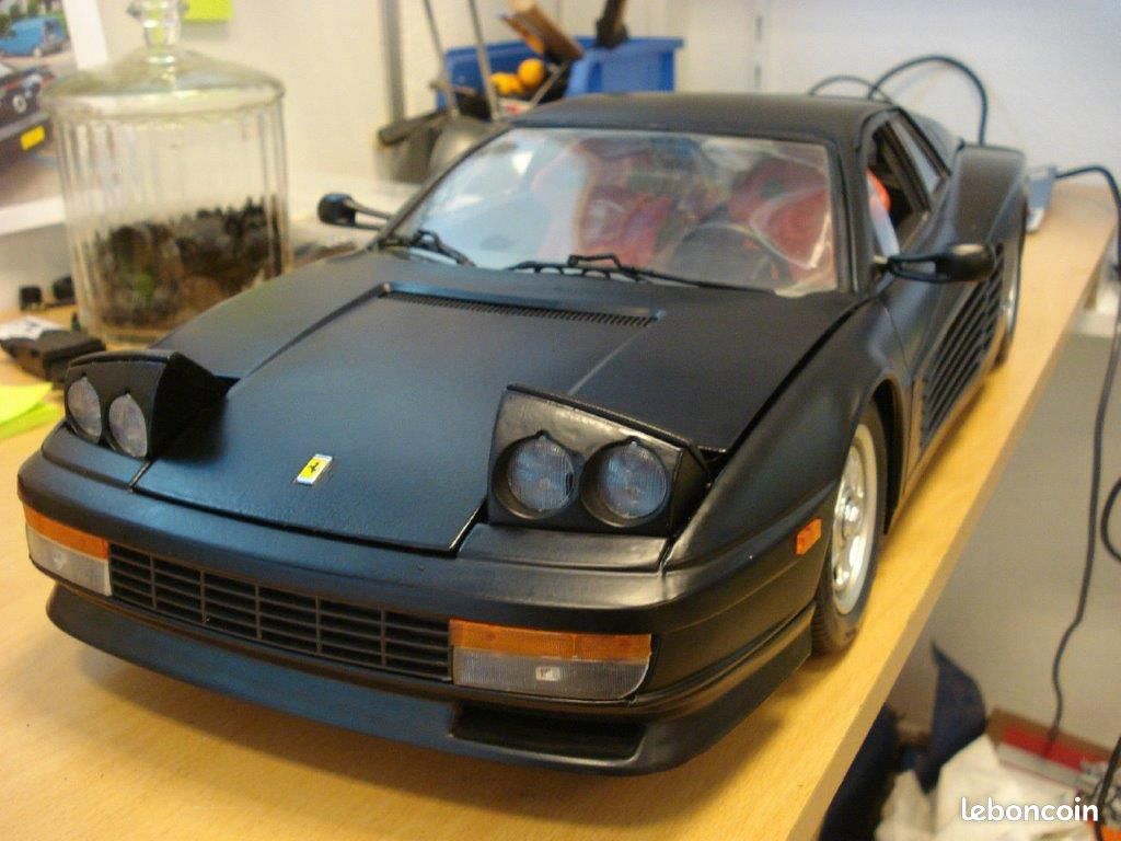 Pocher Ferrari Testarossa TARGA 1/8 schaalmodellen (image 12)
