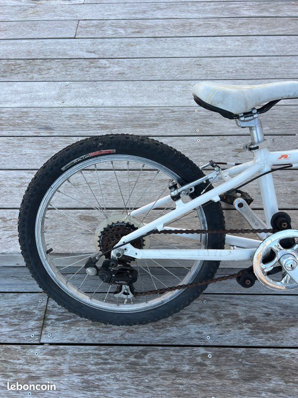 Vélo enfant 20’’ specialized léger et fiable 6/9 ans (image 6)