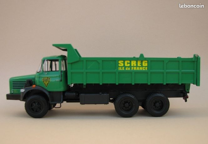 Corgi Heritage 1/50 Renault Fainéant Citerne Esso Corgi Heritage 1/50 Renault Fainéant Citerne Esso