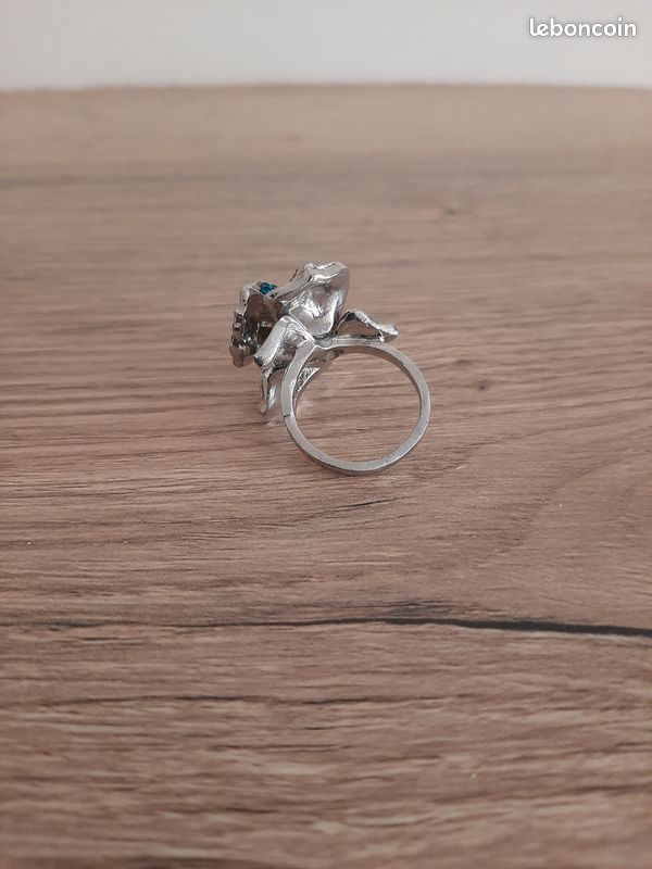 Bague multicolore motif pétales de fleurs taille 57 (image 4)