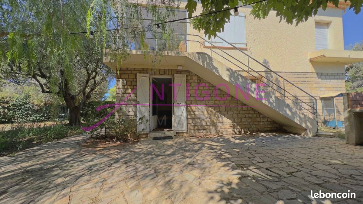 Maison 7 pièces 171 m² · à Six-Fours-les-Plages · 171 m² · 580 000 €