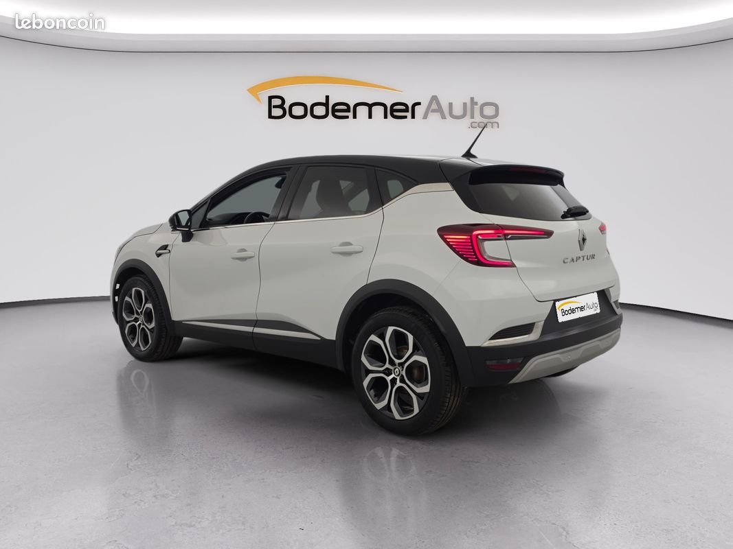 RENAULT Captur TCe 140 EDC - 21 Intens (image 3)