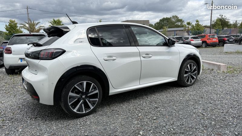 Peugeot 208 1.2 PURETECH 100CH S&S GT EAT8 (image 3)
