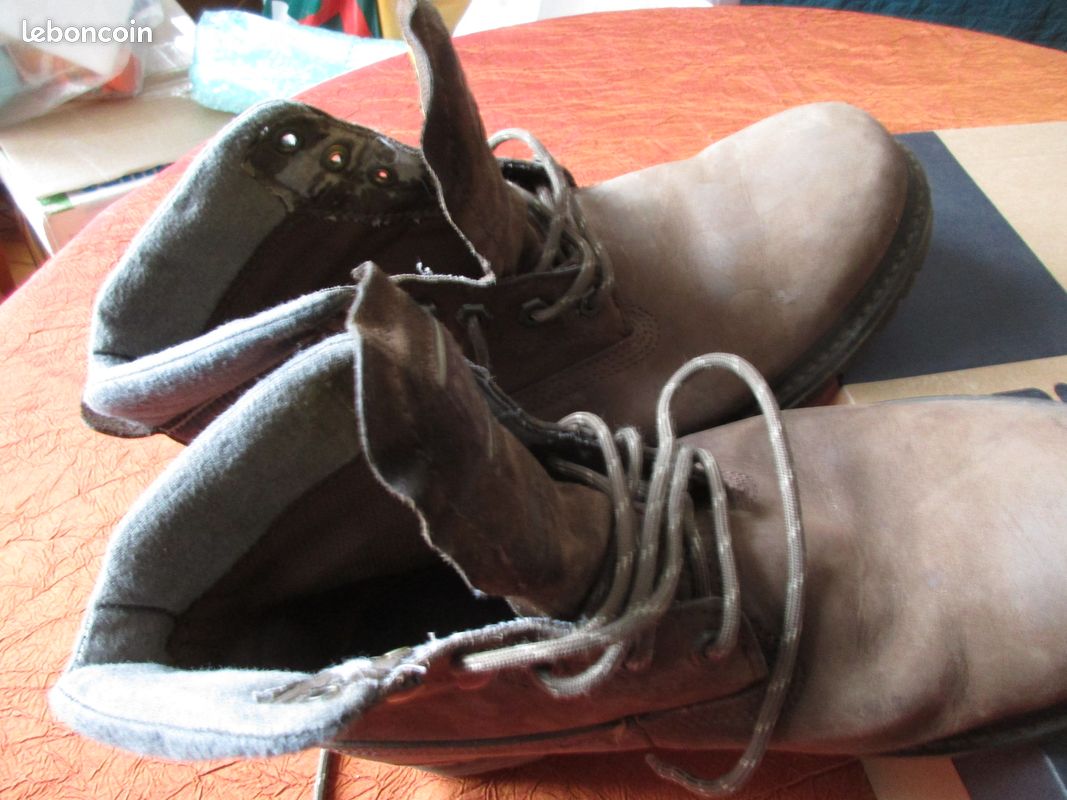 CHAUSSURES CATERPILLAR pointure 43 (image 1)