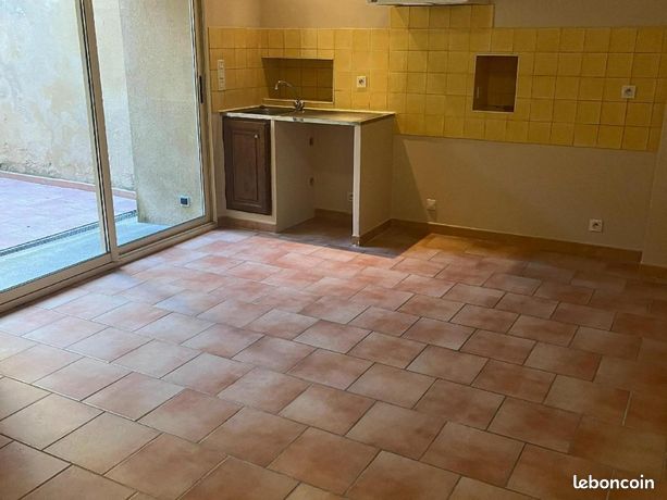 Studio 1 pièce 25 m²