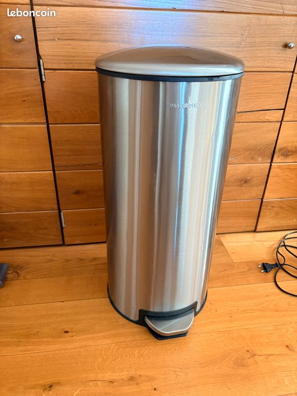Poubelle inox ronde 30L avec pédale (image 1)