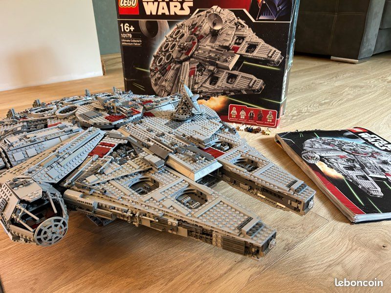 Ultimate Collector's Millennium Lego 10179 Prezzo Lego UCS