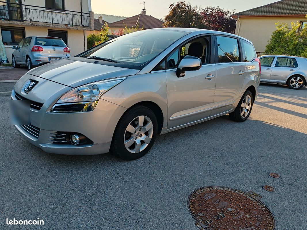 Peugeot 5008 1.6 HDi 115cv (image 2)