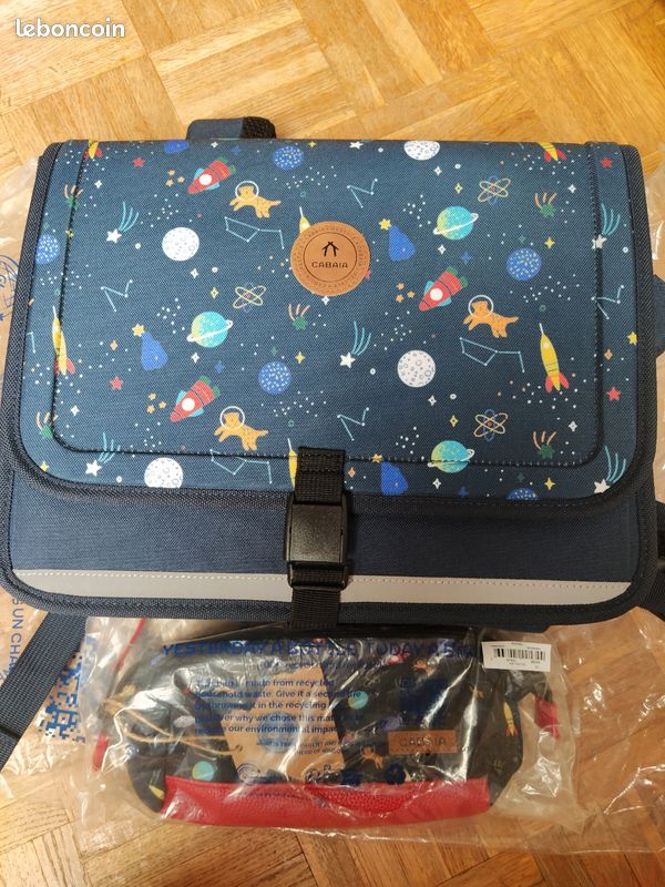 Cartable et trousse cabaia modèle fusée Accessoires Bagagerie