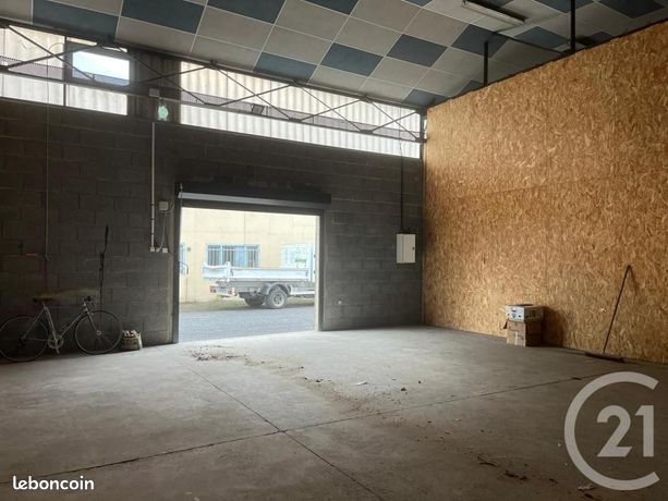 Garage/box 88 m² Argeles Gazost