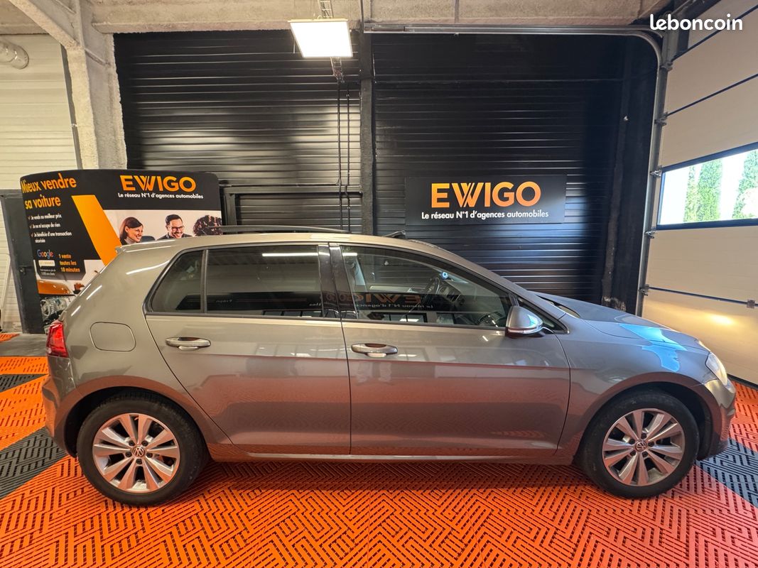 Volkswagen golf 1.6 tdi 110 bluemotion confort line toit ouvrant (image 6)