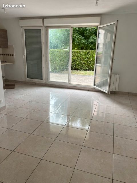 Appartement 1 pièce 33 m² · à Clermont · 33 m² · 580 €