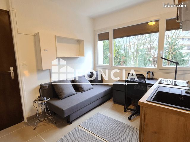 Appartement 1 pièce 12 m² · à Meylan · 12 m² · 256 €