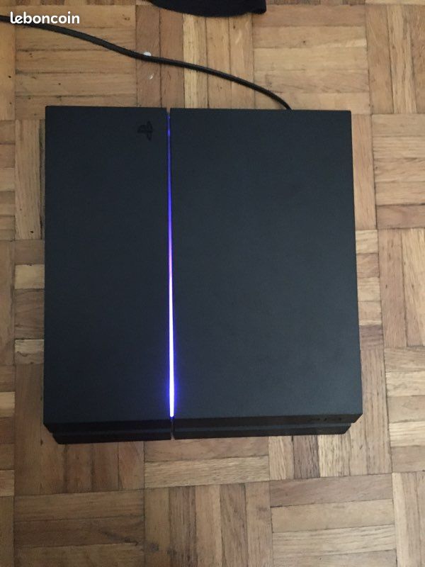 PS4 à vendre en parfait état (image 1)