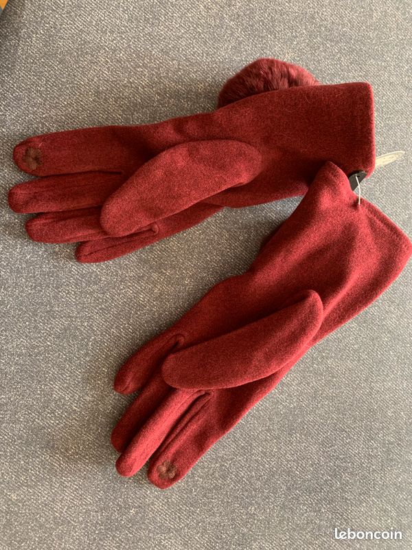 Neufs Jolis gants tactiles bordeaux avec pompons (image 2)