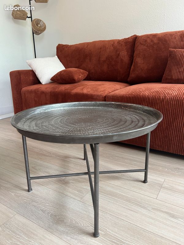 Table basse grise (image 1)