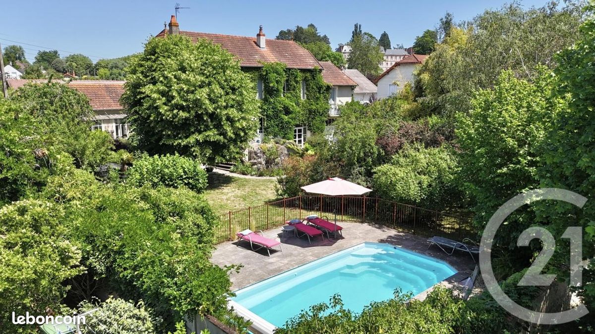 Maison 9 pièces 198 m² · à Moulins · 198 m² · 437 000 €