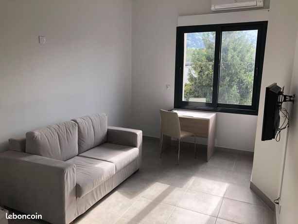 Studio 1 pièce 23 m²