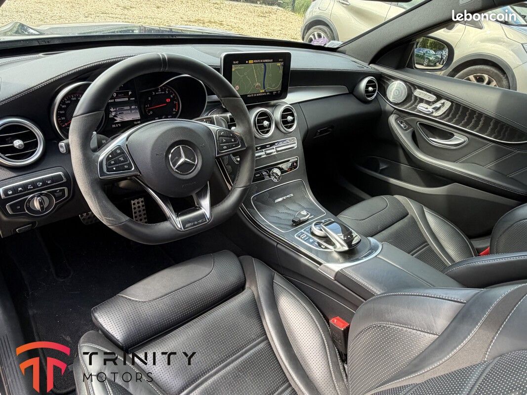 Mercedes Classe C C63 S AMG 510CH + PACK CARBONE + RÉVISION DES 50000KM EFFECTUÉE + SUIVI COMPLET... (image 11)